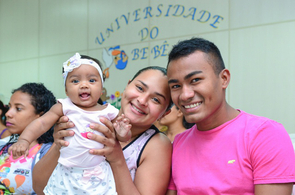 Depois de recesso, Família Que Acolhe inicia o ciclo de palestras da Universidade do Bebê em 2016