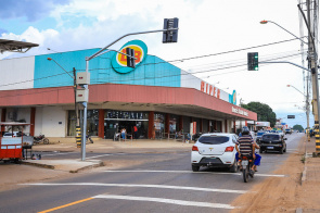 Trânsito - Prefeitura implanta mais um semáforo na Zona Oeste de Boa Vista