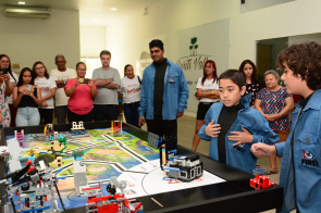 Tecnologia - Equipe de robótica do CCTI defende título em torneio no Amazonas, com temática sobre a 1ª Infância