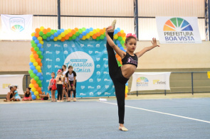 Copa de Ginástica Rítmica - Atletas da Vila Olímpica dão show de movimentos e simpatia em competição deste domingo  