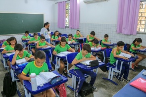 Educação -  Em sete dias de operação, Call Center registrou quase sete mil ligações