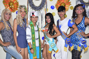 Carnaval: Integrantes escolhem rei, rainha e corte gay do Projeto Crescer
