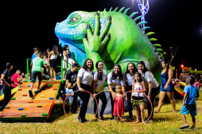 Iguana gigante é a nova atração da Praça do Cruviana II, oitava a receber a Selvinha Amazônica