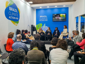 Prefeita palestra sobre o uso de energia solar em Boa Vista na COP 25, na Espanha