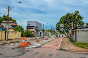 Para aumentar a segurança no trânsito, Prefeitura implanta novas sinalizações em ruas do bairro Asa Branca