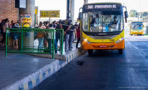 Coronavírus  - Prefeitura fiscaliza e orienta passageiros e motoristas do transporte coletivo de Boa Vista