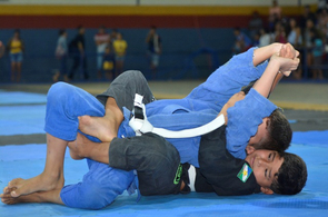 Convite -  Alunos da Vila Olímpica participam do I Seminário Beneficente de Jiu-jitsu   