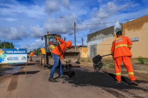 Patrulha da Chuva - Equipes da operação tapa buracos recuperam ruas do Cambará, Asa Branca e Santa Tereza nesta semana