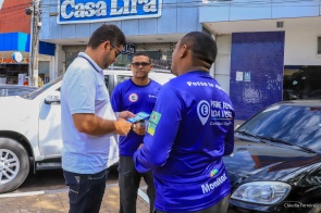 Condutores são orientados sobre o funcionamento da Zona Azul no Centro de Boa Vista