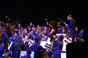 Teatro Municipal - Musical “Pra sempre vou te amar” emociona público presente