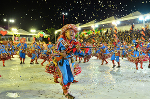 Quadrilhas do grupo especial se apresentam nessa segunda noite de Arraial