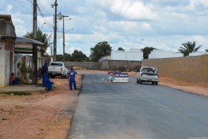 Infraestrutura - Mais de 30 ruas e avenidas do bairro Centenário recebem investimentos da Prefeitura 