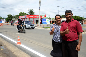 Moradores do Silvio Botelho comemoram instalação de semáforo