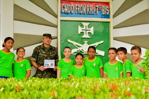 Escola municipal faz homenagem ao Exército Brasileiro