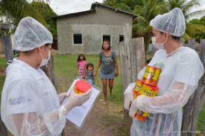 Leite da Família - Prefeitura entrega em casa o leite de crianças atendidas em programas sociais do município