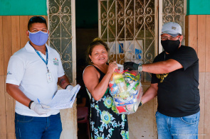 Boa Vista do bem - “Veio na hora certa pra gente”, diz beneficiada com cesta básica