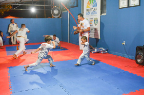 Anjos Azul Marinho - Prefeitura inaugura espaço esportivo para promover a inclusão social no bairro Caranã