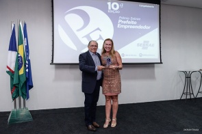 Reconhecimento - Projetos de Boa Vista garantem prêmio Prefeito Empreendedor à Teresa Surita   