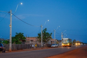 Convite - Teresa Surita inaugura iluminação 100% Led no Pedra Pintada nesta segunda-feira