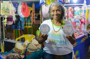 Hoje é dia de feirinha de artesanato e gastronomia na Praça Velia Coutinho
