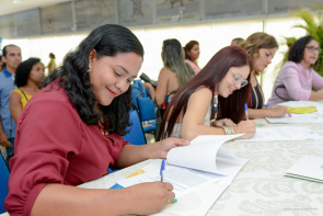 Prefeitura convoca mais 279 aprovados no concurso da educação 