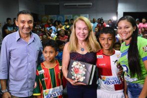 Futebol  Amador - Prefeita Teresa Surita assina convênio com Lifaer e garante recurso para campeonatos em 2019