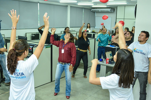 Valorização profissional: Servidores municipais iniciam expediente com ginástica laboral