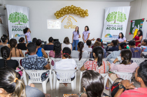 Agosto Dourado -  Pais e mães aprendem importância da amamentação e do fortalecimento de vínculos com o bebê