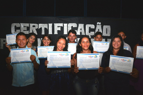 Projovem Urbano: Mais de 400 alunos receberam certificado de escolarização do ensino fundamental