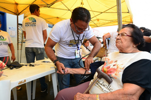 Ação de saúde na Feira do Produtor reforça importância da alimentação no combate à  hipertensão