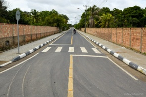 Bairro Operário - Moradores comemoram nova infraestrutura da Rua Eugênio Bríglia  