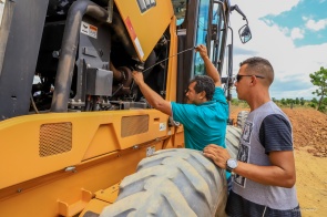 Prefeitura capacita servidores municipais para manuseio de máquinas pesadas 