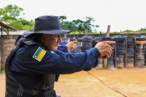 Segurança - Novos guardas municipais recebem capacitação para portar armas de fogo