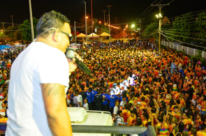  Carnaval 2016: Segunda noite do carnaval agita 15 mil foliões
