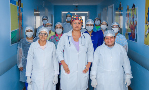 Pandemia -Teresa empossou cerca de 200 novos profissionais no Hospital da Criança, UBS’s e Samu