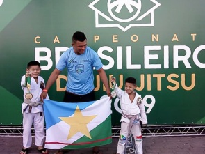 Atletas da Vila Olímpica ganham ouro e prata em Campeonato Brasileiro de Jiu-Jitsu