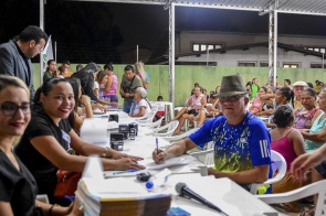 Convite - Prefeita Teresa Surita entrega nesta terça-feira títulos definitivos a mais de 190 famílias 