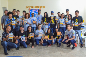 Jovens do Projeto Crescer aprendem técnicas de abordagem para levar orientação sobre trânsito em Boa Vista