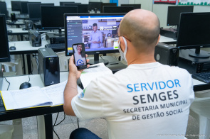 Integrantes do Projeto Crescer participam de cursos online durante a pandemia