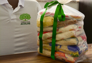 Solidariedade -  Beneficiários do FQA recebem cestas básicas arrecadadas na AgrofestBV 2019