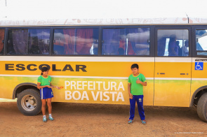 Educação - Ônibus novos atendem estudantes de áreas indígenas e rural de Boa Vista