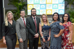 Prefeita Teresa Surita empossa novos cuidadores e procuradores de Boa Vista   