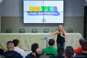 Infraestrutura - Prefeita Teresa Surita anuncia asfalto e drenagem em mais 35 ruas de Boa Vista