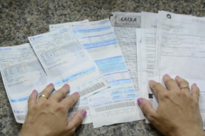 Direito do Consumidor  - Empresas devem entregar comprovante de quitação de débitos ao consumidor
