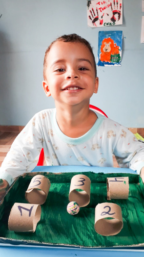 @AprendendoemcasaBV -  Live Hora do Recreio desta quarta-feira teve coreografias de músicas infantis e produção de jogos interativos