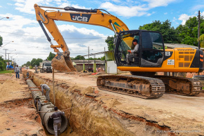 Obras no bairro Sílvio Leite eliminarão quatro pontos críticos de alagamento na região