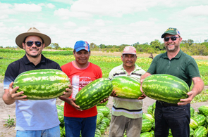 Convite - Festa da Melancia ocorre neste sábado no PA Nova Amazônia