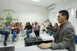 Família que Acolhe: Profissionais avaliam estratégias para divulgar importância do parto humanizado
