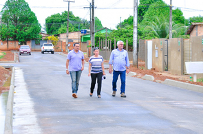 De baixo de garoa, prefeitura mostra resultado positivo do Patrulha da Chuva à imprensa   