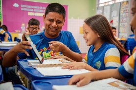 Professor desenvolve aplicativo que fortalece alfabetização de alunos em escola municipal